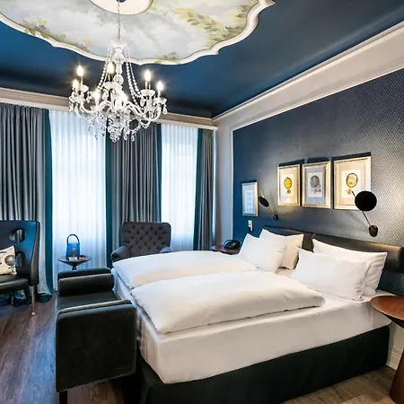 Wuerzburger Hof **** 4*