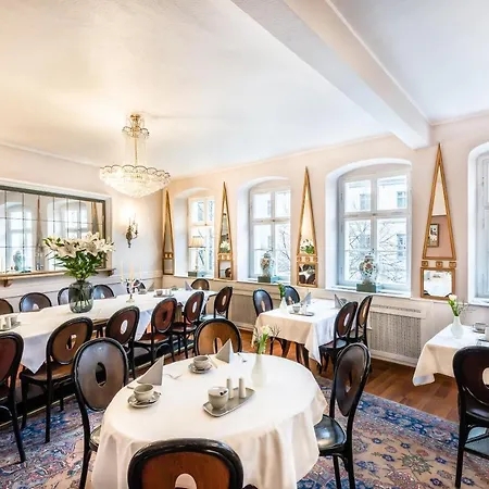 Hotel Wuerzburger Hof **** 4*